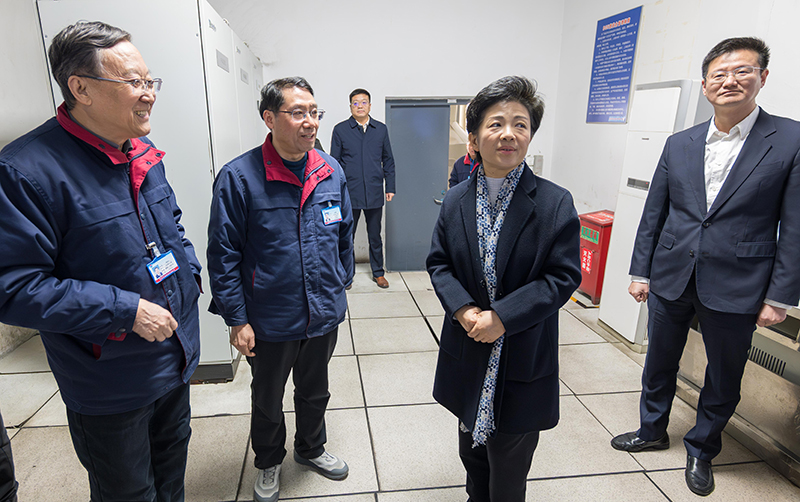 Mayor Wan Wenhua of Taizhou and Her Entourage Visit Haiyang Technology for Condolences and Guidance